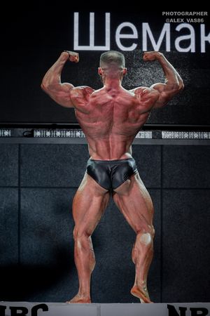 CLASSIC PHYSIQUE